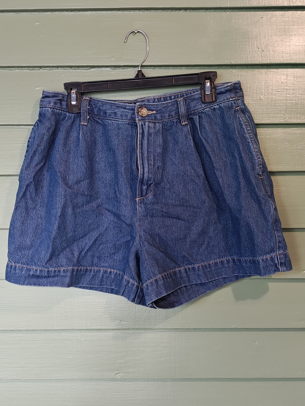 Classic Old Navy Women's Blue Denim Shorts- Medium